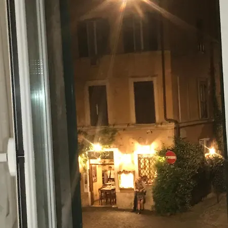 Sunny Side Trastevere Apartment *