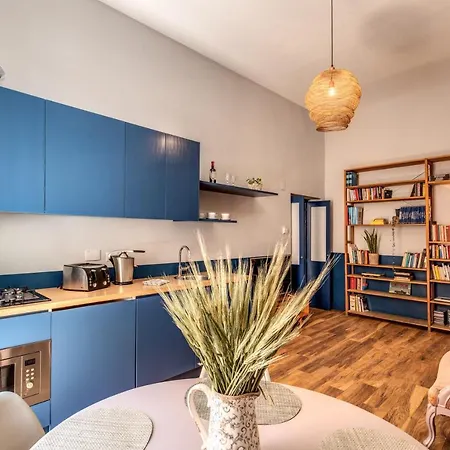 Trastevere Vintage 2 Bedroom 2nd Floor Rome