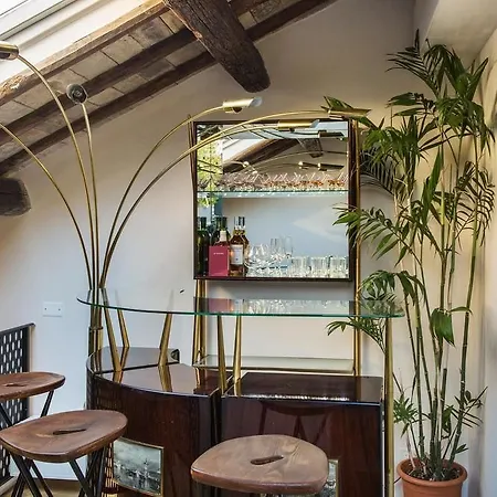 G-rough, Rome, A Member Of Design Guest house