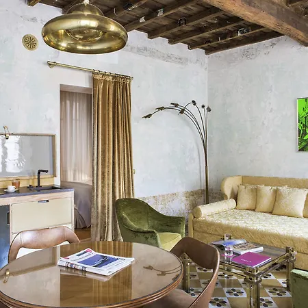 G-rough, Rome, A Member Of Design Guest house 2*