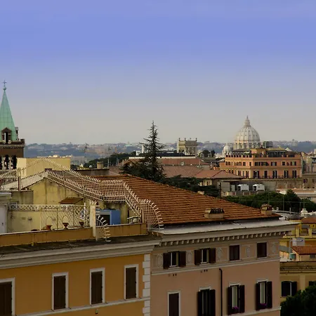 Marcella Royal - Rooftop Garden 4*