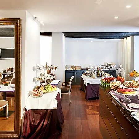 Hotel Fenix