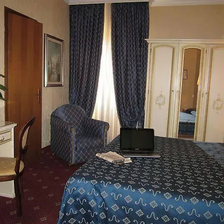 Leonardi Fiamma 3* Roma