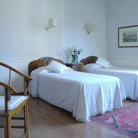 Hotel Lancelot 3*