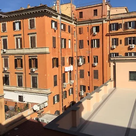Maison d'hôtes Relais Conte Di Cavour De Luxe Rome