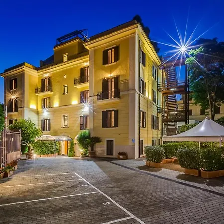 Hotel Romoli