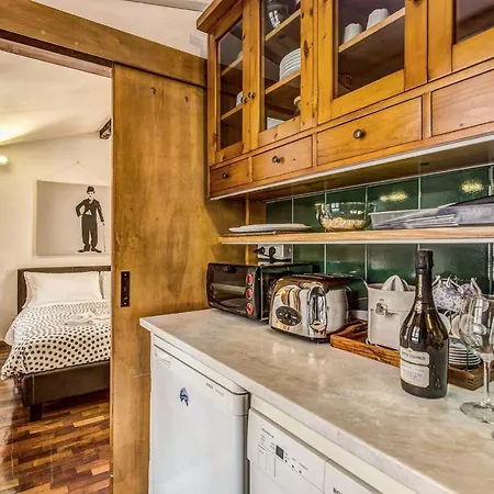 Homehouse Garofano - Rione Monti - Colosseum Rome