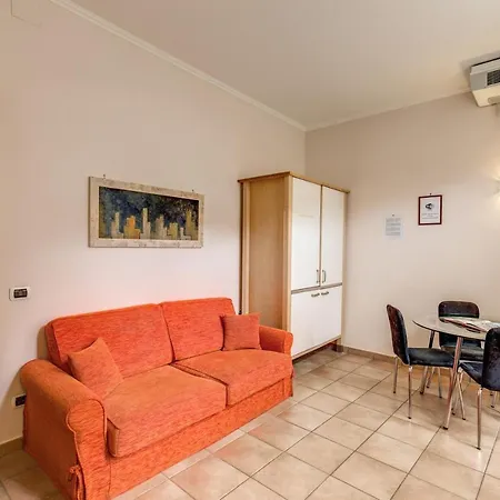 Apollo Colosseo Apartment *