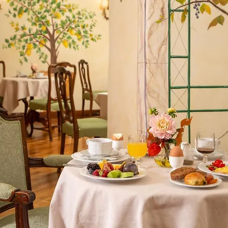 Hotel Boutique Campo De' Fiori 3*