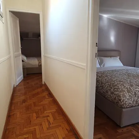 Aparts Apartment *