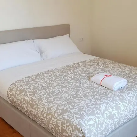 Aparts Apartment *