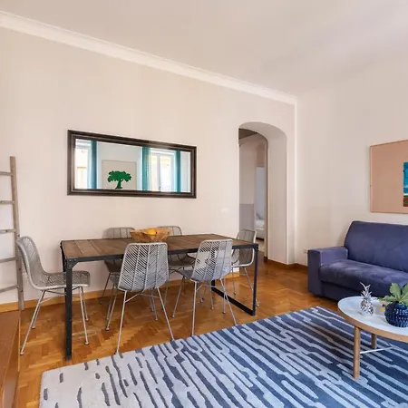 Romac Condotti With 3 Bedrooms Near The Spanish Steps Appartamento *