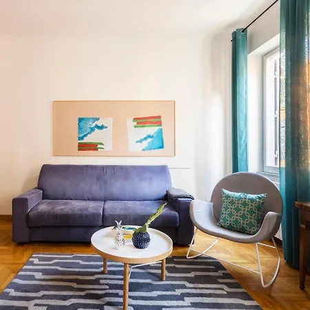 Romac Condotti With 3 Bedrooms Near The Spanish Steps Roma