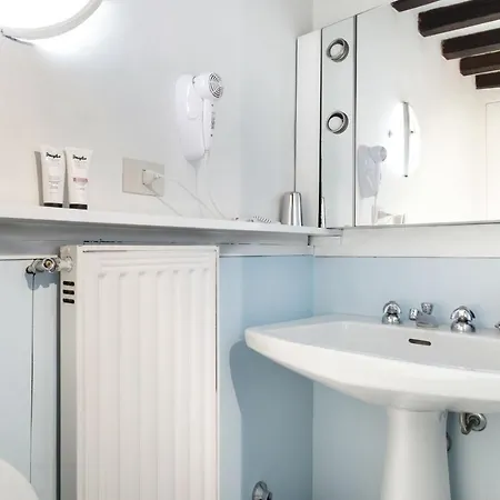 Centini Toni Luxury Rooftop Apartamento *