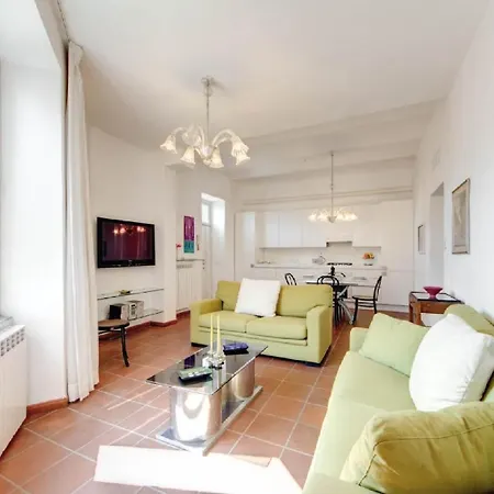 Latinhouse Apartment *