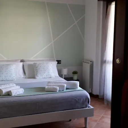Appartamento Turistico A Giardino Di Roma