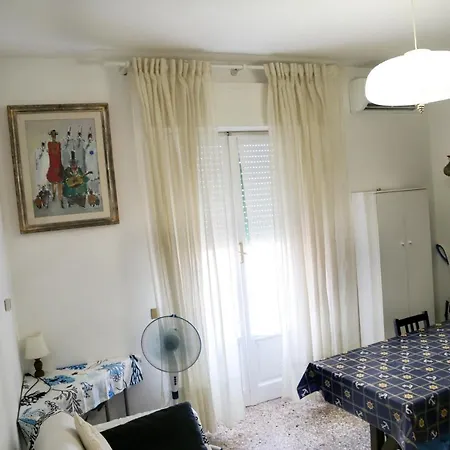 46 Viale Vaticano Apartment