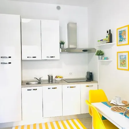 Apartment Temple House *