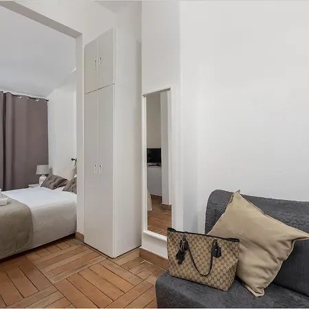 Take - Vatican Apartment