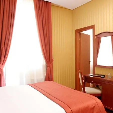 Augusta Lucilla Palace Hotel 4*