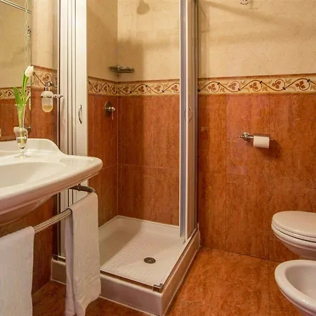 Vatican Amorim מלון 3*