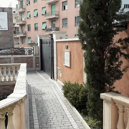 Casina Del Borgo Homestay *