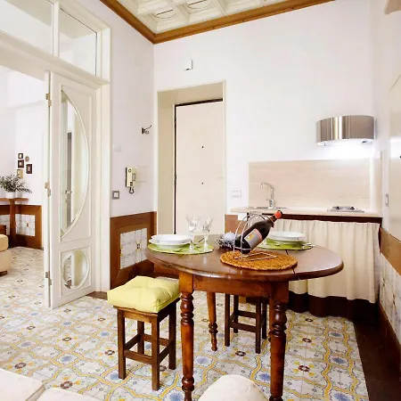 Foro Apartment *