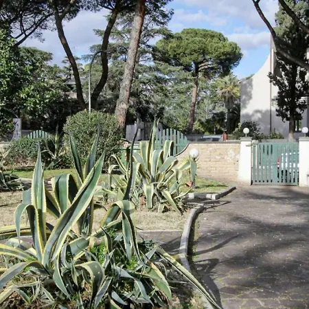 Vicino Ifo Intero * Rome