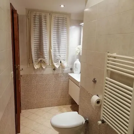 Apartment Fontana Di Trevi - Historic Center Apartment Rome