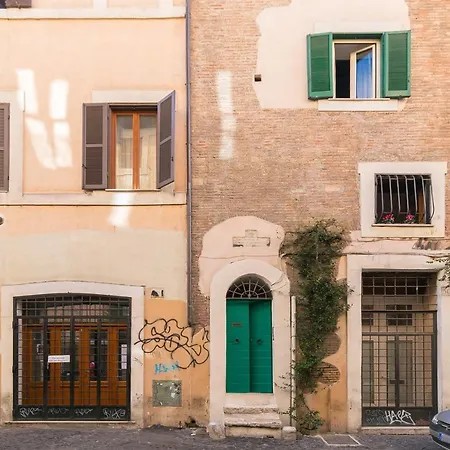 Apartment Moro 50 - Loft In Trastevere Rome