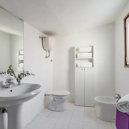 Apartment Moro 50 - Loft In Trastevere Rome