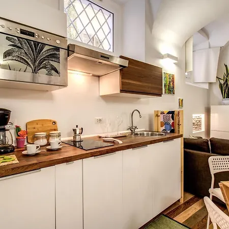 Fresh House Navona