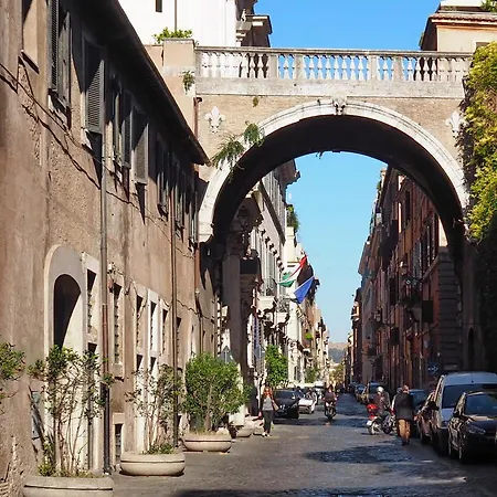 Loveromeapartments Campo De Fiori, Vatican Apartment Rome