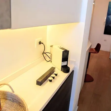 A Terrific Terrace Penthouse Apartment Rom