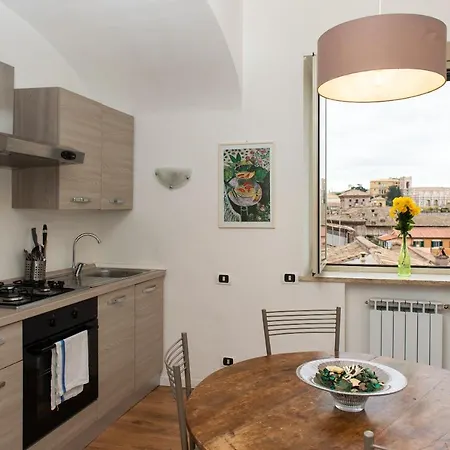 House Santa Caterina * Rome