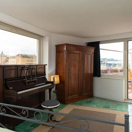 House Santa Caterina * Rome