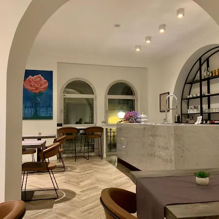 Florea Palace Guest house Rome