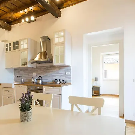 Otel Vatican Trastevere With Wifi And Netflix