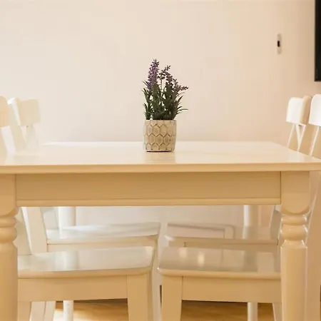 Vatican Trastevere With Wifi And Netflix Otel 2*