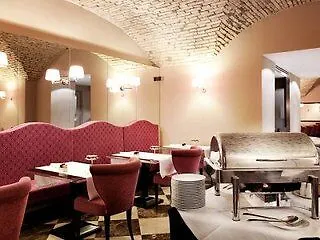 Leon's Place In Отель Рим