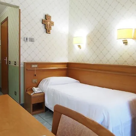 Kolping Casa Domitilla 3* Roma