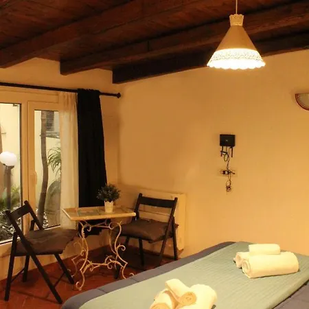 Domus Dea Bed & Breakfast