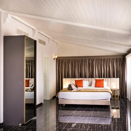 Zaccardi Hotel 4*