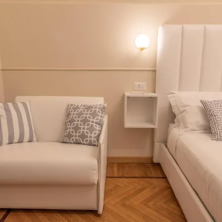 Vatican Palace By Premium Collection Guest house