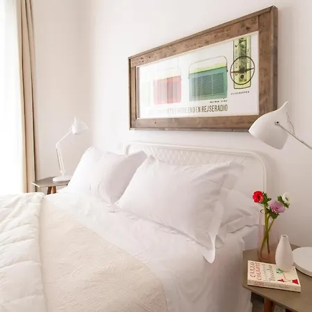 Modern Comfort, Poetic Charm * Roma
