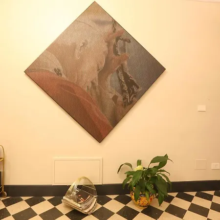 Santa Monica Townhouse 2*