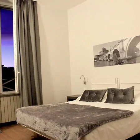 Finestra Su Trastevere - 2*