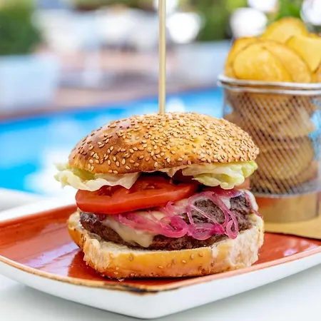 Radisson Blu Es. Hotel, Hotell 5*