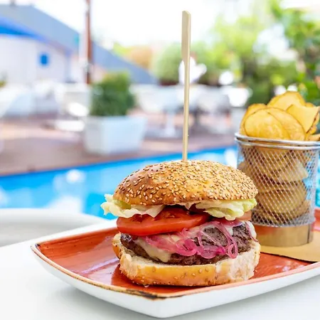 Radisson Blu Es. Hotel, Hotell