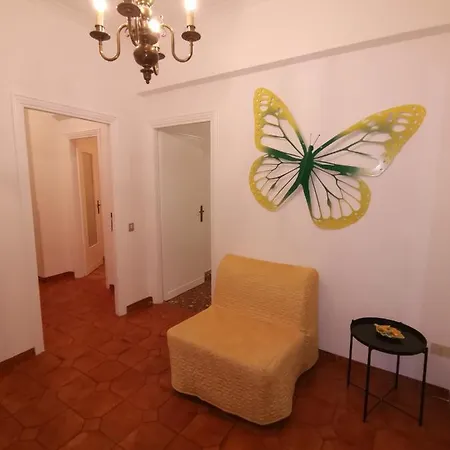 Vatican House Monti Di Creta *